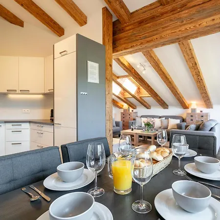 Penthouse 4 Holiday home *